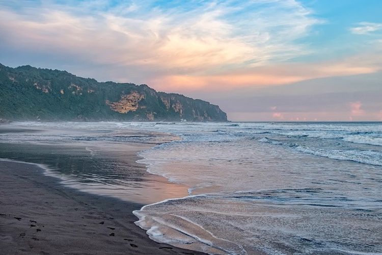 Rekomendasi Pantai Bagus Dekat Jakarta yang Instagramable 6 Pantai Bagus Dekat Jakarta
