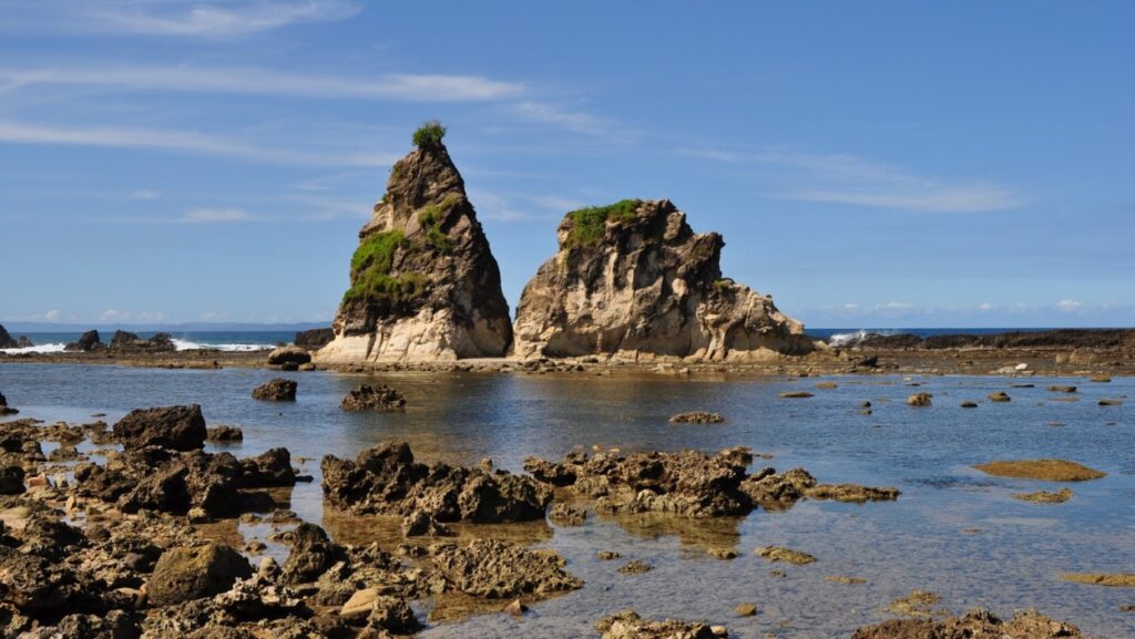 Rekomendasi Pantai Bagus Dekat Jakarta yang Instagramable 8 Pantai Bagus Dekat Jakarta